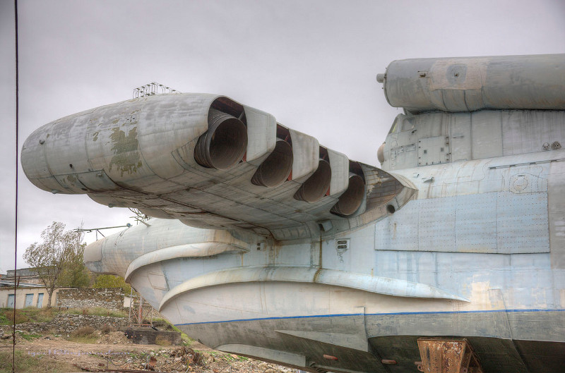 Illustration for article titled That time the Russians designed a hovercraft so insane we had no clue what the hell it was